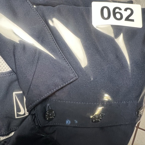 Nike XL Golf Performance Dri Fit Polo Sports Navy Solid Swoosh Mesh Golf Shirt - Picture 8 of 8